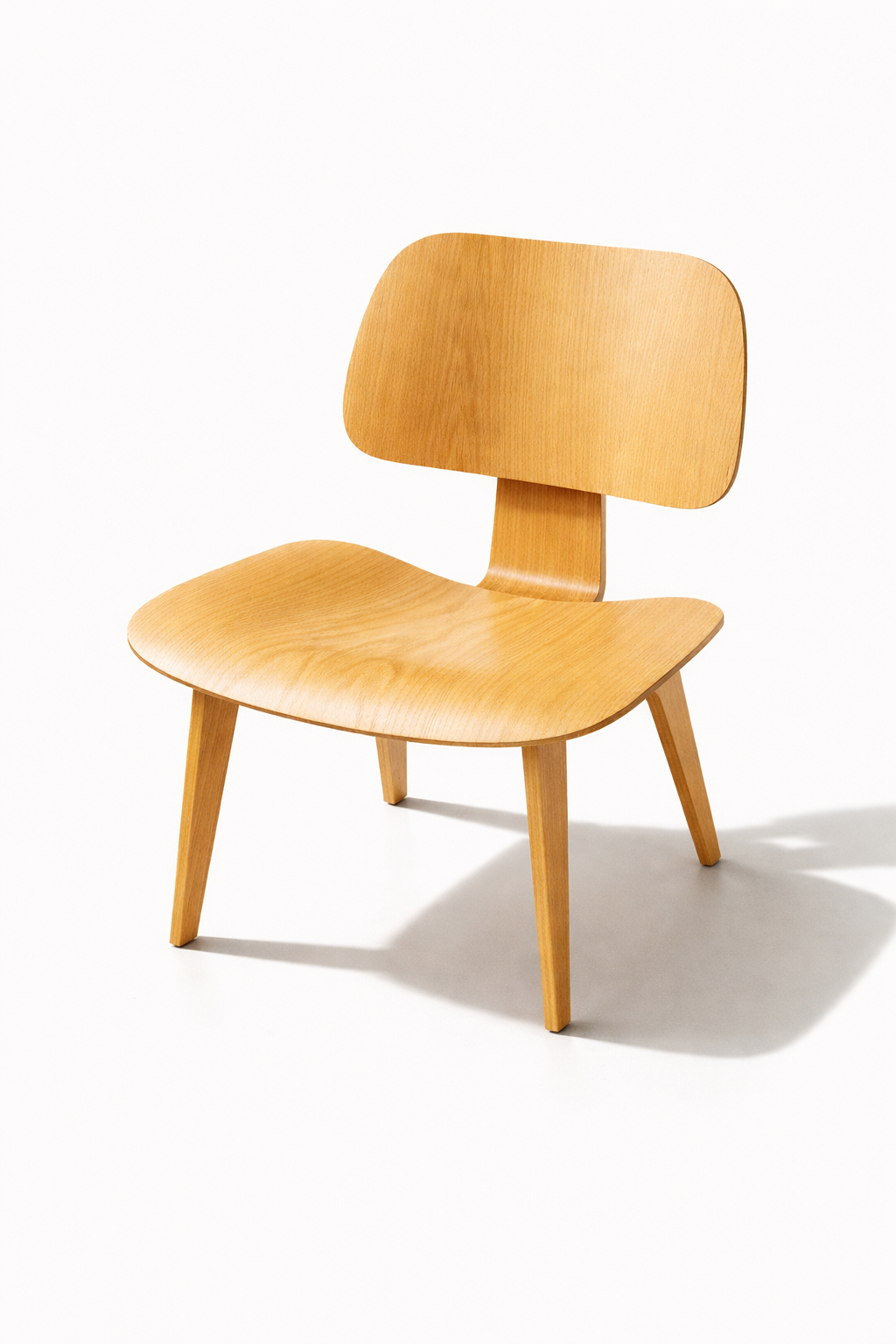 Silla DCW madera